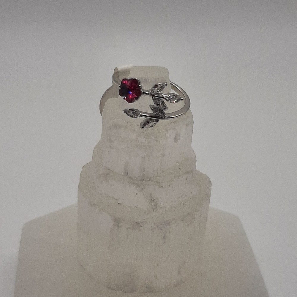 R741 Flower Ring Plated - Fragrant Jewels